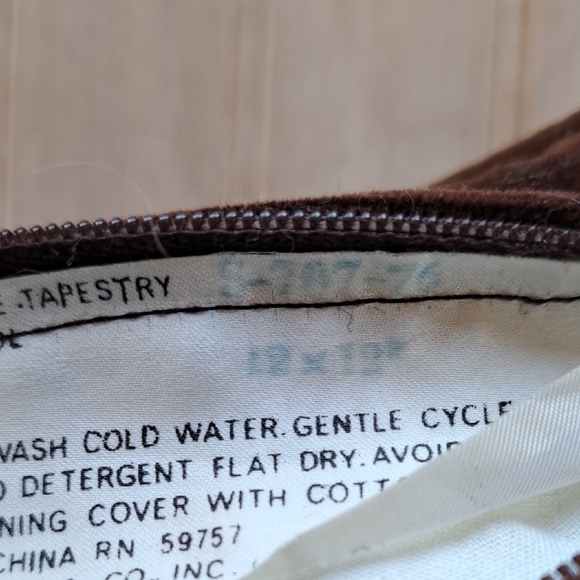 Vintage 100% Wool Needlepoint Floral Handmade Decorative Tapestry Mini Pillow - Picture 6 of 8